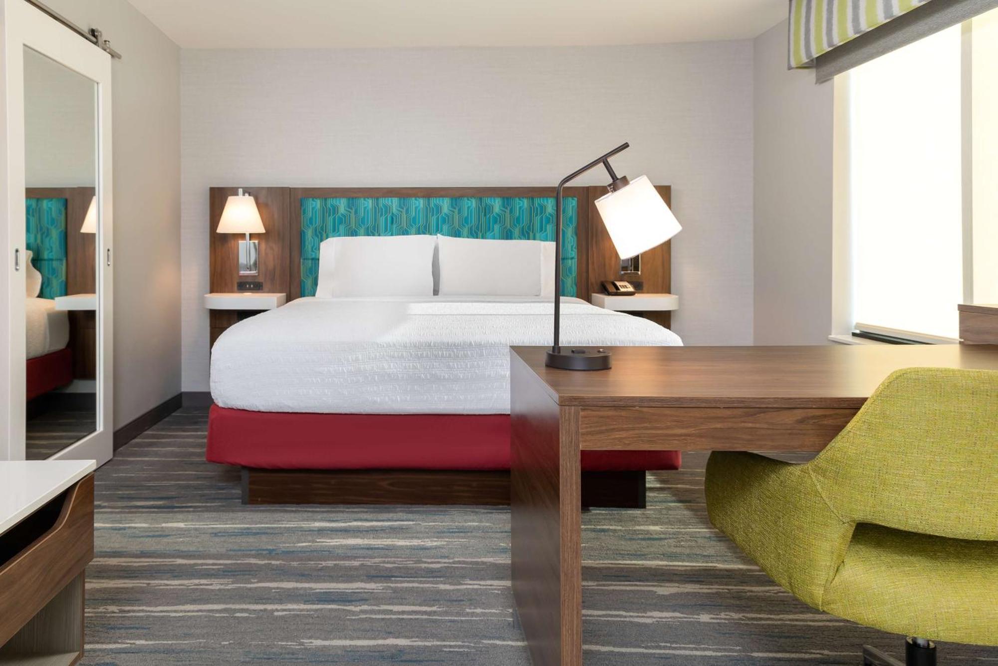 Hampton Inn & Suites Santa Rosa Sonoma Wine Country Exterior photo